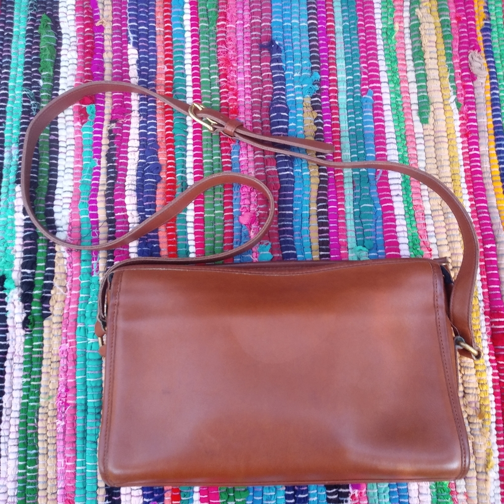 Vintage 1980's All Leather shoulder crossbody bag
